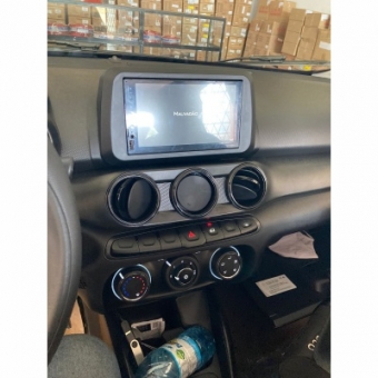 Moldura FIAMON 7 Pol - MP5 - Fiat Argo/Cronos 2017/2021 - Preto